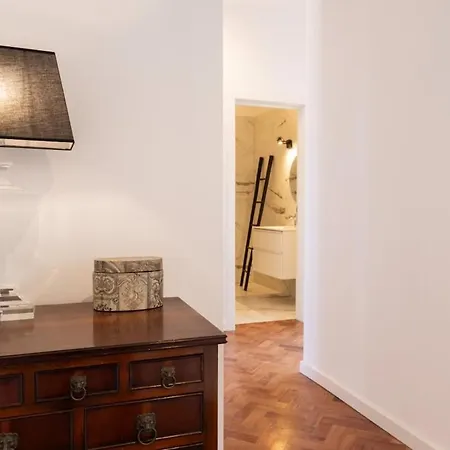 2-bedroom *