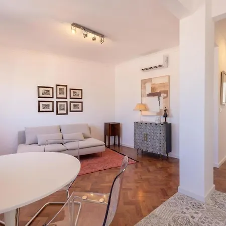 2-bedroom شقة *