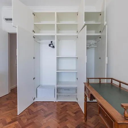 شقة 2-bedroom أويراس