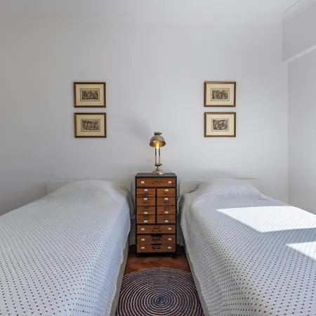 شقة 2-bedroom أويراس